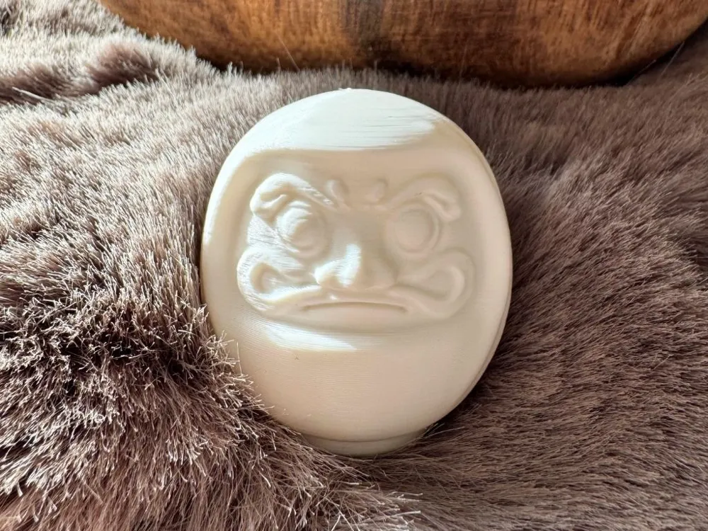 Daruma básico impreso en 3d